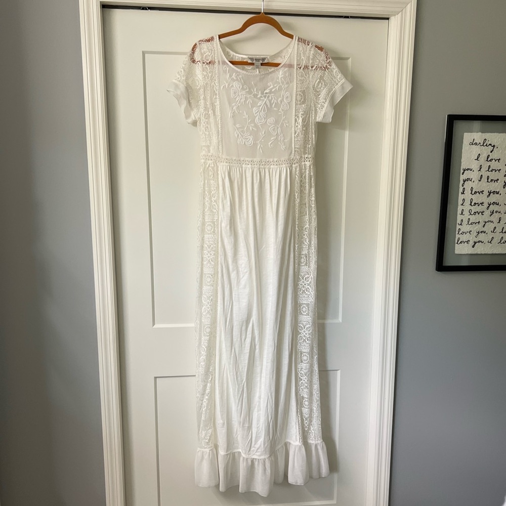White Lace Maxi Dress - Womens Size 8 - Brand New